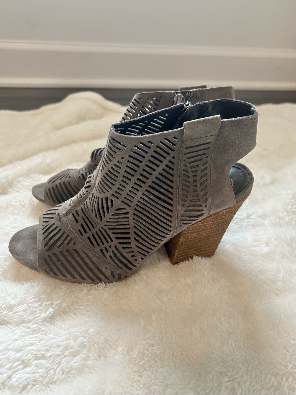 Vince Camuto Kimora Wild Mushroom Suede Cutout Heels 8.5